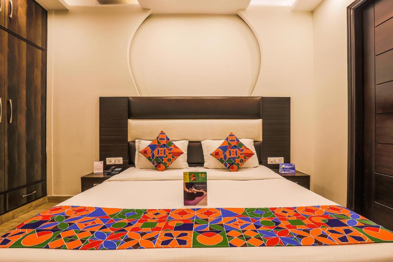 Fabhotel Daffodil Huda City Center Gurgaon Exterior photo
