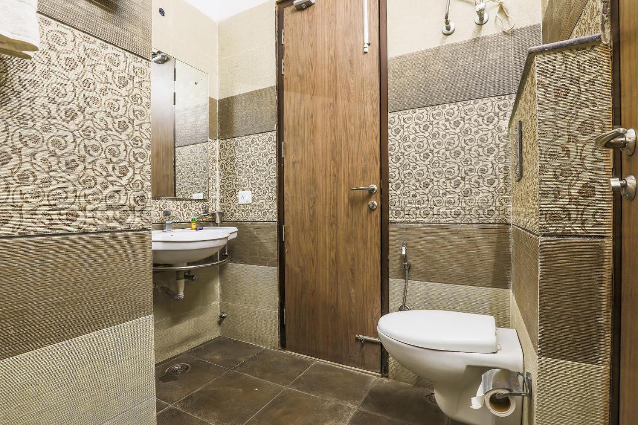 Fabhotel Daffodil Huda City Center Gurgaon Exterior photo